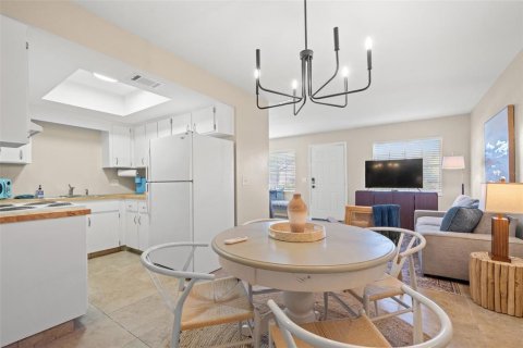 Appartement à louer à Brandon, Floride: 1 chambre, 74.32 m2 № 2416437 - photo 9