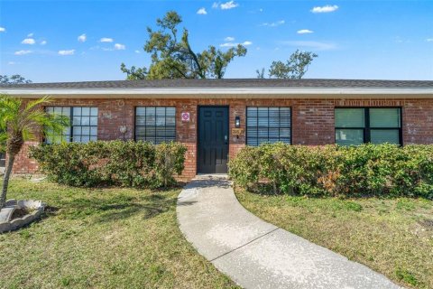 Appartement à Brandon, Floride 1 chambre, 74.32 m2 № 2416437