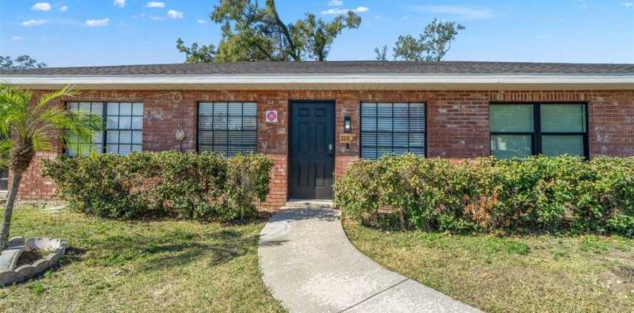 Appartement à Brandon, Floride 1 chambre, 74.32 m2 № 2416437