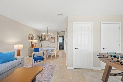 Appartement à louer à Brandon, Floride: 1 chambre, 74.32 m2 № 2416437 - photo 3