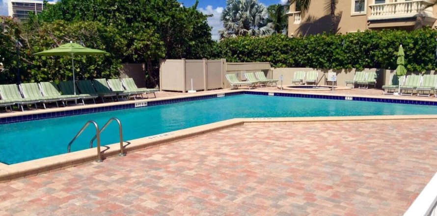 Adosado en Highland Beach, Florida 3 dormitorios, 204.94 m2 № 830315