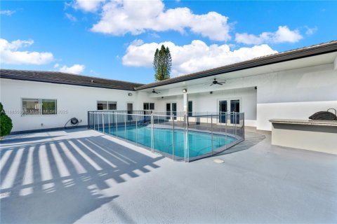 Villa ou maison à louer à Miami, Floride: 4 chambres, 268.3 m2 № 1931690 - photo 26