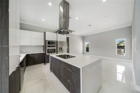 Villa ou maison à louer à Miami, Floride: 4 chambres, 268.3 m2 № 1931690 - photo 23