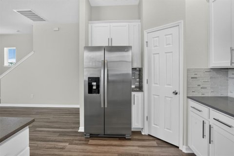 Casa en venta en New Smyrna Beach, Florida, 3 dormitorios, 163.32 m2 № 2133775 - foto 3