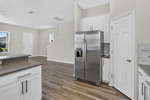 Casa en venta en New Smyrna Beach, Florida, 3 dormitorios, 163.32 m2 № 2133775 - foto 2
