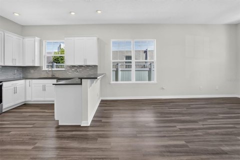 Casa en venta en New Smyrna Beach, Florida, 3 dormitorios, 163.32 m2 № 2133775 - foto 4