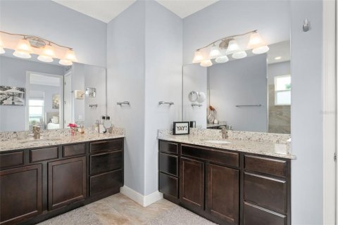 House in Kissimmee, Florida 3 bedrooms, 231.42 sq.m. № 1591920 - photo 25