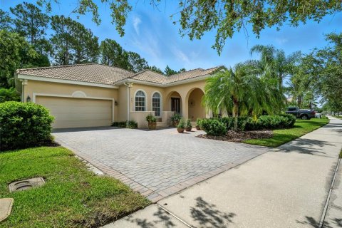House in New Smyrna Beach, Florida 3 bedrooms, 185.99 sq.m. № 1787958 - photo 1