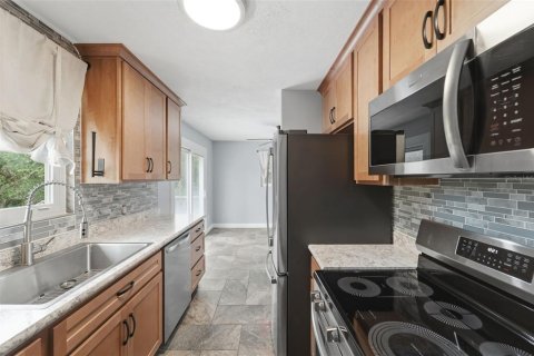 Casa en venta en Eustis, Florida, 3 dormitorios, 138.61 m2 № 2133333 - foto 13