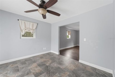 Casa en venta en Eustis, Florida, 3 dormitorios, 138.61 m2 № 2133333 - foto 11
