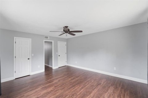 Casa en venta en Eustis, Florida, 3 dormitorios, 138.61 m2 № 2133333 - foto 18