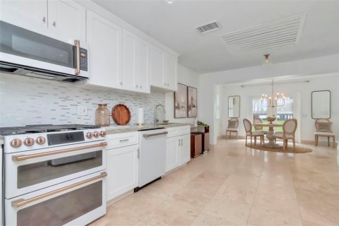 Casa en venta en Lutz, Florida, 4 dormitorios, 208.1 m2 № 2137512 - foto 19
