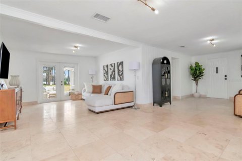 Casa en venta en Lutz, Florida, 4 dormitorios, 208.1 m2 № 2137512 - foto 12