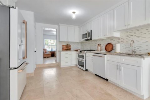 Casa en venta en Lutz, Florida, 4 dormitorios, 208.1 m2 № 2137512 - foto 24