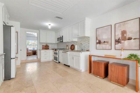 Casa en venta en Lutz, Florida, 4 dormitorios, 208.1 m2 № 2137512 - foto 23