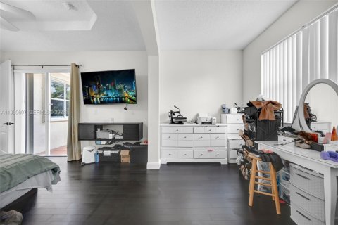 Купить виллу или дом в Хомстед, Флорида 5 спален, 290.69м2, № 2052717 - фото 26