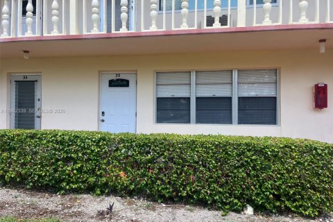 Condo à West Palm Beach, Floride, 1 chambre № 2080397