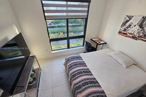 Купить кондоминиум в Дорал, Флорида 3 спальни, 104.42м2, № 1794187 - фото 3