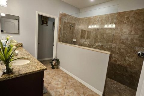 House in Riverview, Florida 4 bedrooms, 239.78 sq.m. № 1681204 - photo 12