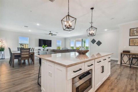 Condo in Indian Shores, Florida, 4 bedrooms № 2133004 - photo 16
