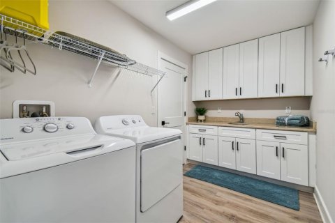 Condo in Indian Shores, Florida, 4 bedrooms № 2133004 - photo 26