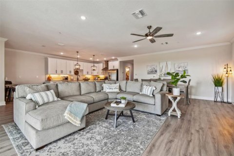 Condo in Indian Shores, Florida, 4 bedrooms № 2133004 - photo 8