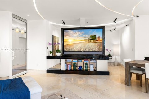 Condo in Key Biscayne, Florida, 3 bedrooms  № 2025426 - photo 14