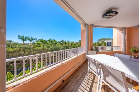 Condo in Key Biscayne, Florida, 3 bedrooms  № 2025426 - photo 20