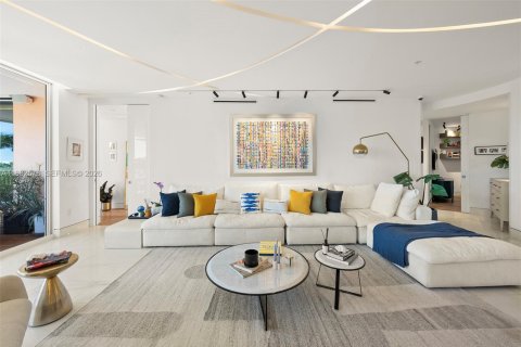 Condo in Key Biscayne, Florida, 3 bedrooms  № 2025426 - photo 4