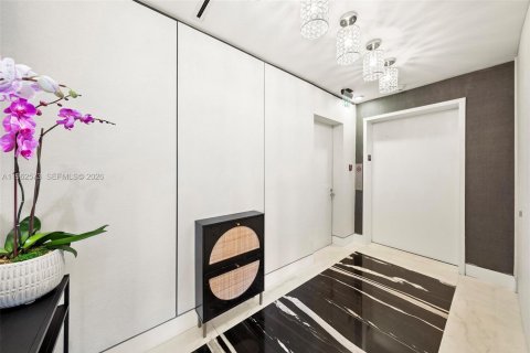 Condo in Key Biscayne, Florida, 3 bedrooms  № 2025426 - photo 30