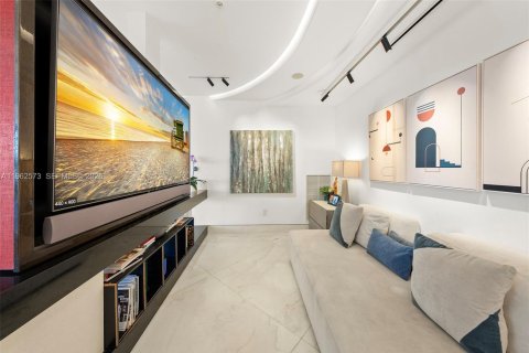 Condo in Key Biscayne, Florida, 3 bedrooms  № 2025426 - photo 10