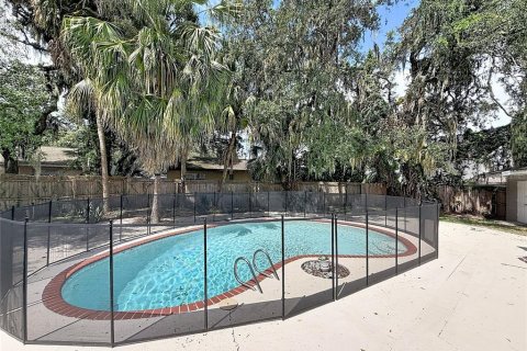 House in Tampa, Florida 3 bedrooms, 135.64 sq.m. № 2157407 - photo 27