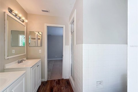House in Tampa, Florida 3 bedrooms, 135.64 sq.m. № 2157407 - photo 16