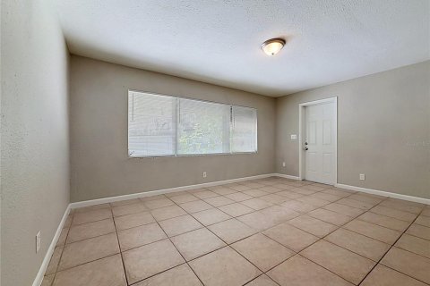House in Tampa, Florida 3 bedrooms, 135.64 sq.m. № 2157407 - photo 18