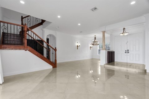 House in Miramar, Florida 6 bedrooms, 459.4 sq.m. № 2001881 - photo 8