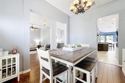 Casa en venta en Orlando, Florida, 4 dormitorios, 227.61 m2 № 1899718 - foto 6