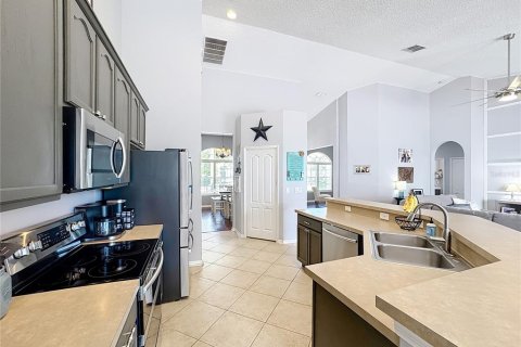 Casa en venta en Orlando, Florida, 4 dormitorios, 227.61 m2 № 1899718 - foto 13