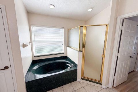 House in Oviedo, Florida 4 bedrooms, 184.04 sq.m. № 2148931 - photo 22