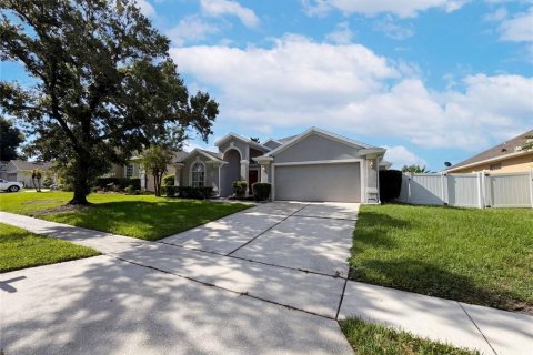 House in Oviedo, Florida 4 bedrooms, 184.04 sq.m. № 2148931 - photo 24