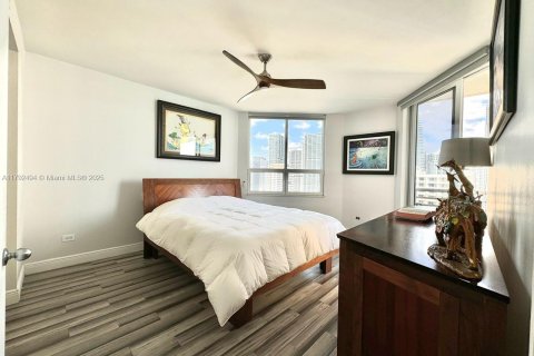 Copropriété à vendre à Miami, Floride: 1 chambre, 84.26 m2 № 1958330 - photo 2