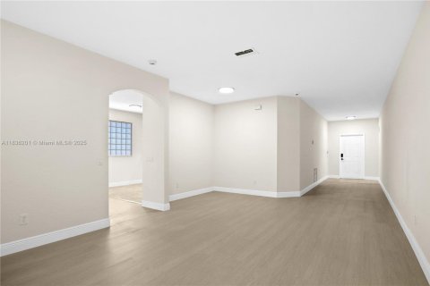 House in Palm Beach, Florida 3 bedrooms, 171.13 sq.m. № 1823530 - photo 29