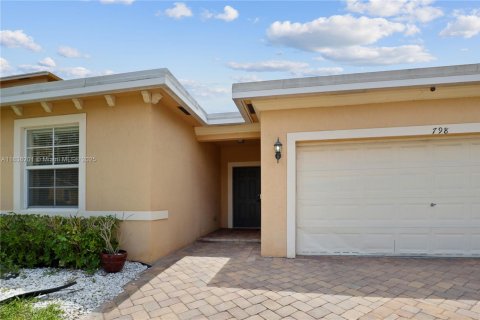 House in Palm Beach, Florida 3 bedrooms, 171.13 sq.m. № 1823530 - photo 5