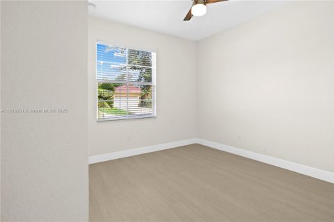 House in Palm Beach, Florida 3 bedrooms, 171.13 sq.m. № 1823530 - photo 22
