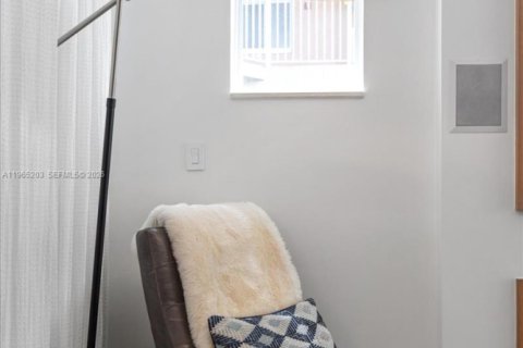 Купить кондоминиум в Майами-Бич, Флорида 4 спальни, 196.95м2, № 2026502 - фото 5