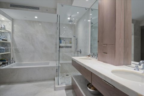 Купить кондоминиум в Майами-Бич, Флорида 4 спальни, 196.95м2, № 2026502 - фото 16