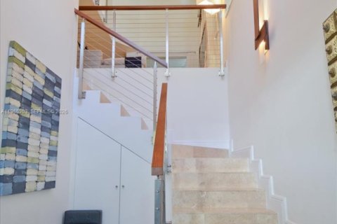 Купить кондоминиум в Майами-Бич, Флорида 4 спальни, 196.95м2, № 2026502 - фото 3