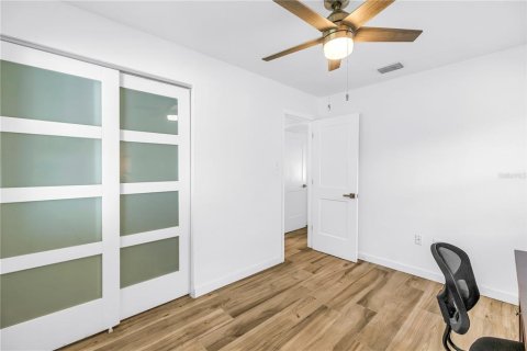 Купить виллу или дом в Сарасота, Флорида 8 комнат, 120.49м2, № 1909264 - фото 24