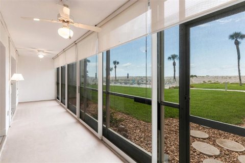 Condo in Venice, Florida, 2 bedrooms  № 1795429 - photo 27