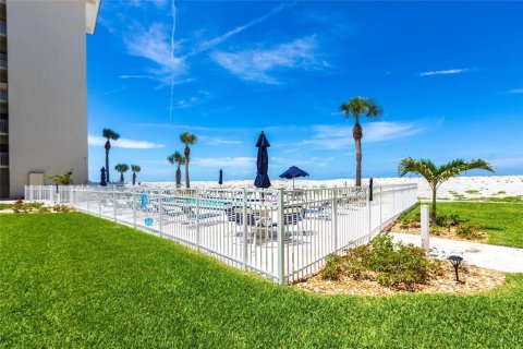 Condo in Venice, Florida, 2 bedrooms  № 1795429 - photo 10
