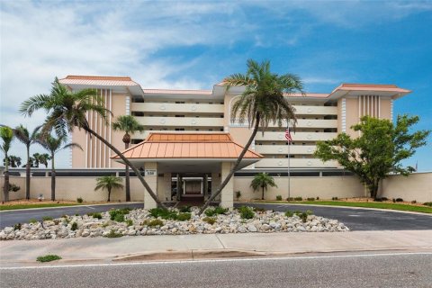 Condo in Venice, Florida, 2 bedrooms  № 1795429 - photo 2